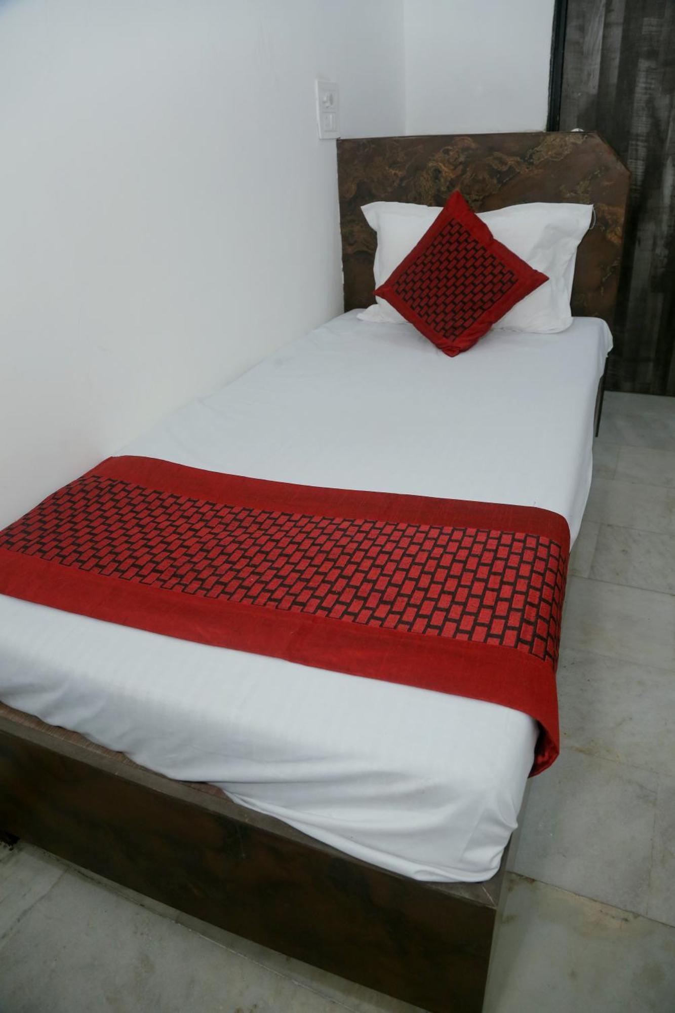 Yes Please A Budget Friendly Guest house New Delhi